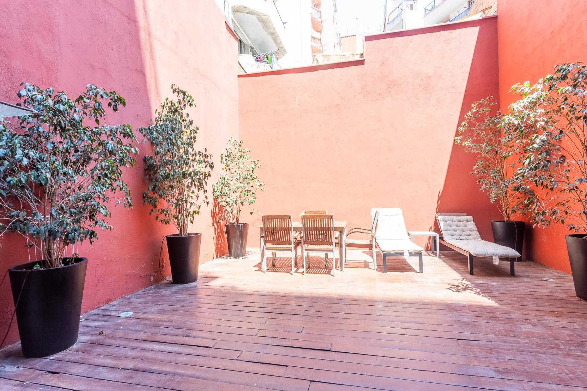 Apartment - Pool Terrace In Center Barcelona